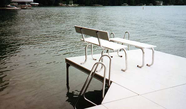 Pier-A-Matic Bench and Table